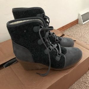 Woman’s Maurice’s size 11 wedge shoes .